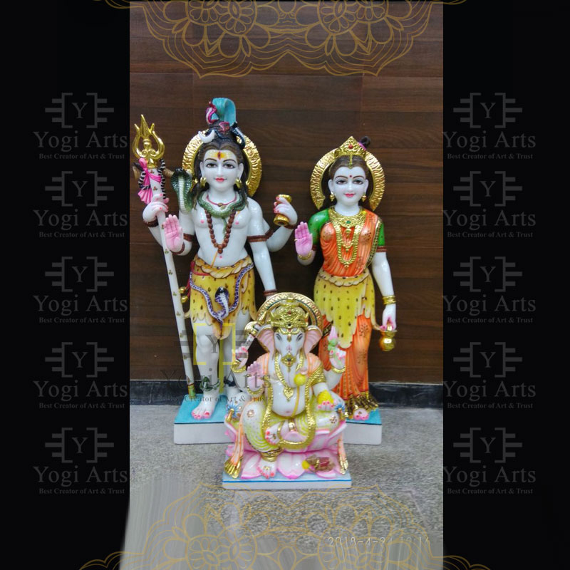 Statue of Shiv Parvati with Ganesh