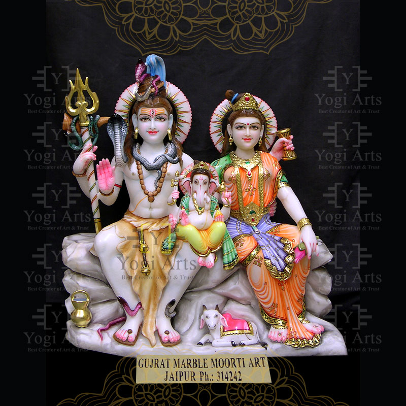 Shiv Parvati with Ganesh Statue